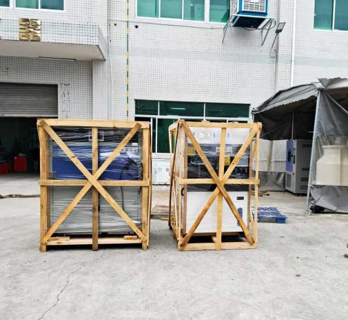 氙燈老化箱發貨天津客戶公司